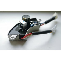 AVR регулятор напряжения генератора 168F/170F 250V 220 mkf (2,5 - 3,5 кВт металл)