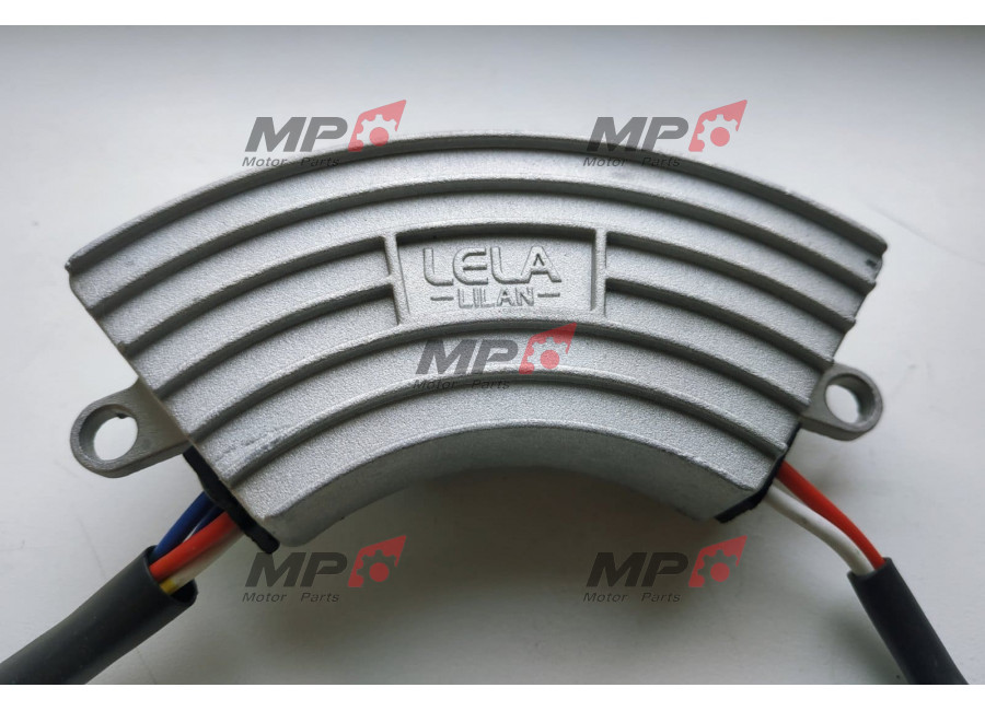 AVR регулятор напряжения генератора 168F/170F 250V 220 mkf (2,5 - 3,5 кВт металл)